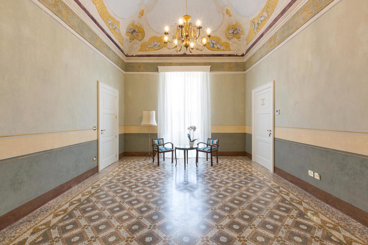 Bed and Breakfast Palazzo Fasti à Casarano Extérieur photo