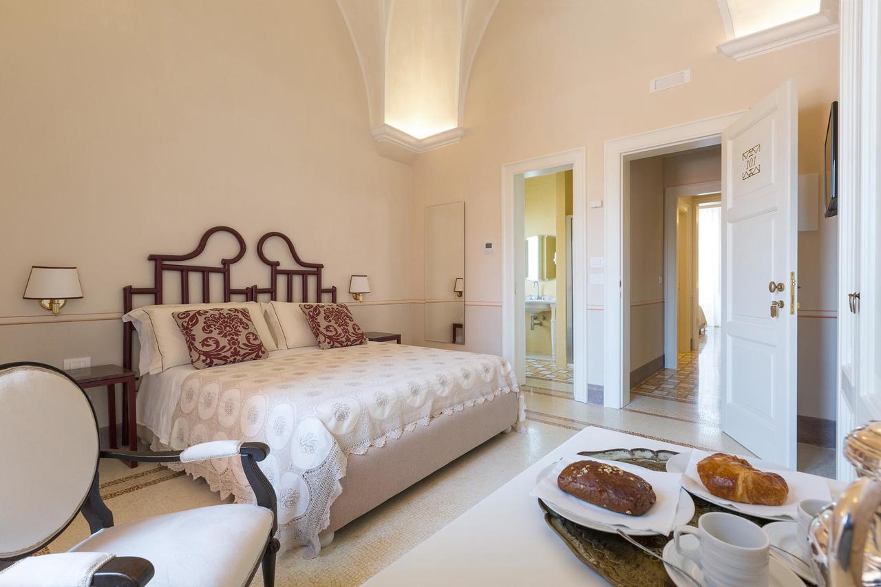Bed and Breakfast Palazzo Fasti à Casarano Extérieur photo