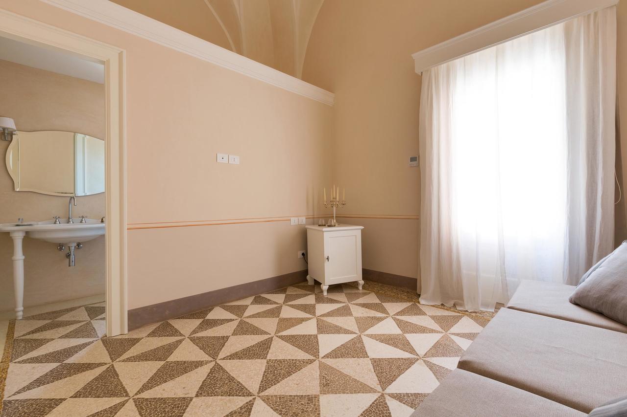 Bed and Breakfast Palazzo Fasti à Casarano Extérieur photo