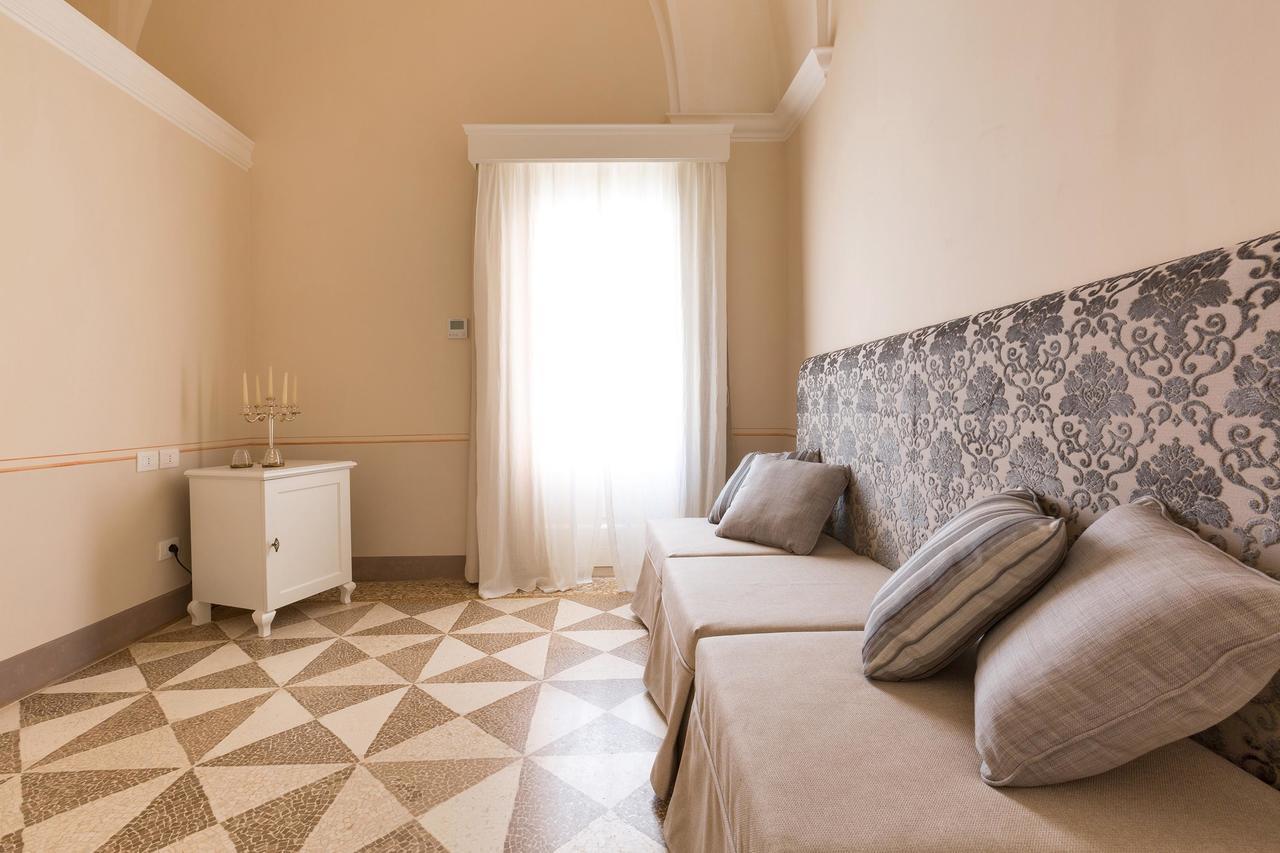 Bed and Breakfast Palazzo Fasti à Casarano Extérieur photo