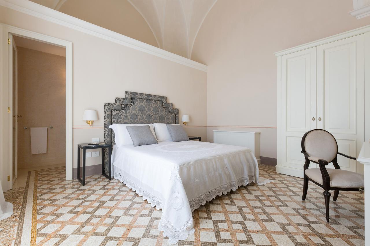 Bed and Breakfast Palazzo Fasti à Casarano Extérieur photo